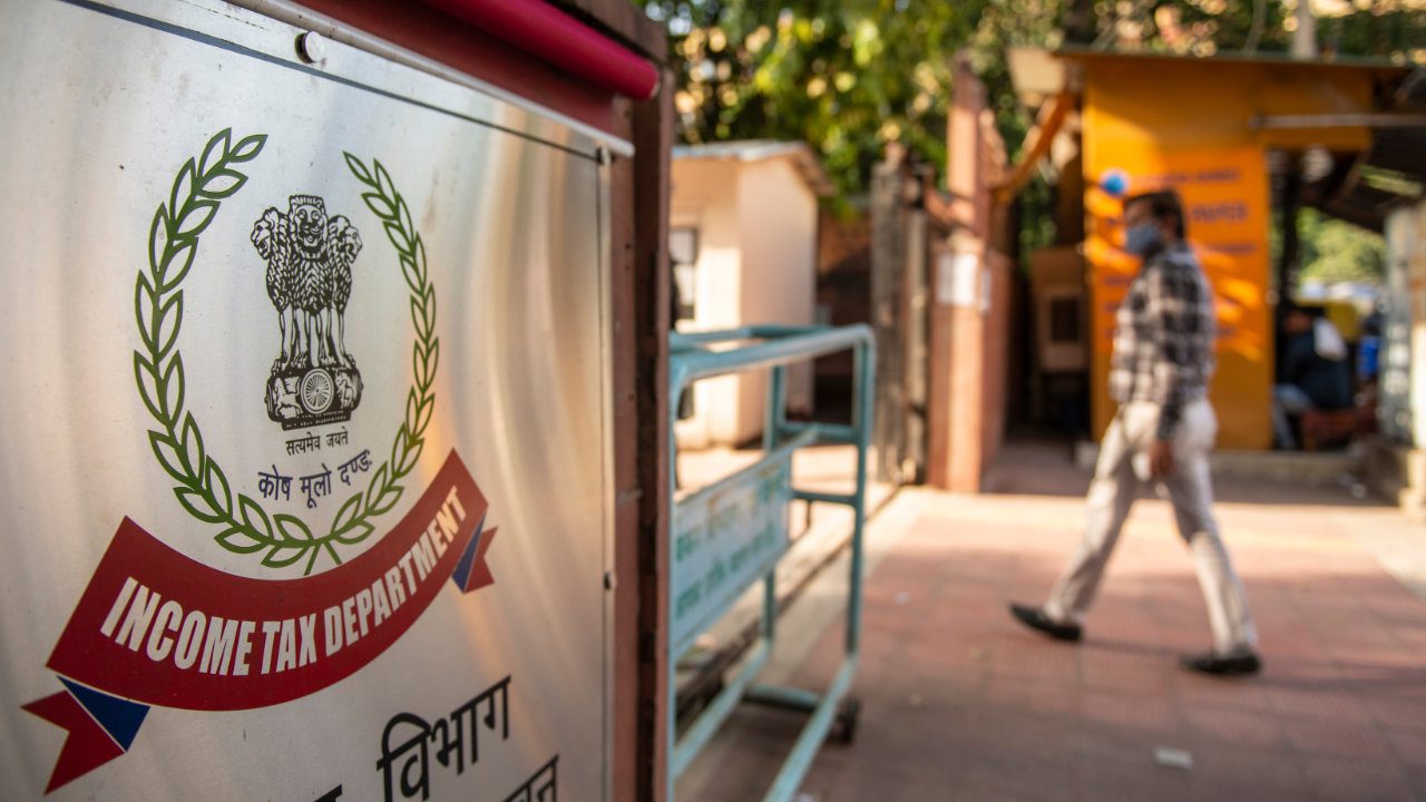 India Targets 700 Crypto Investors for Non-Payment of Taxes on Large Gains