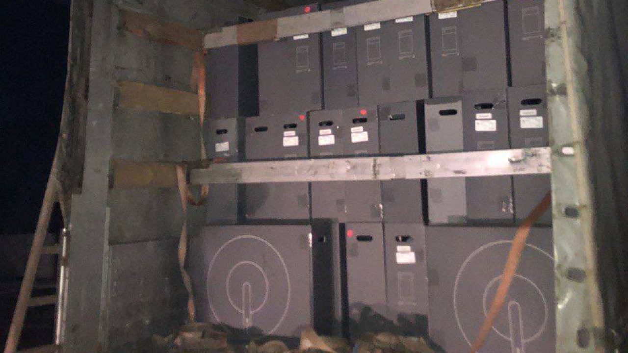 Starlink Terminals Arrive in Ukraine as Elon Musk Makes Good on Promise