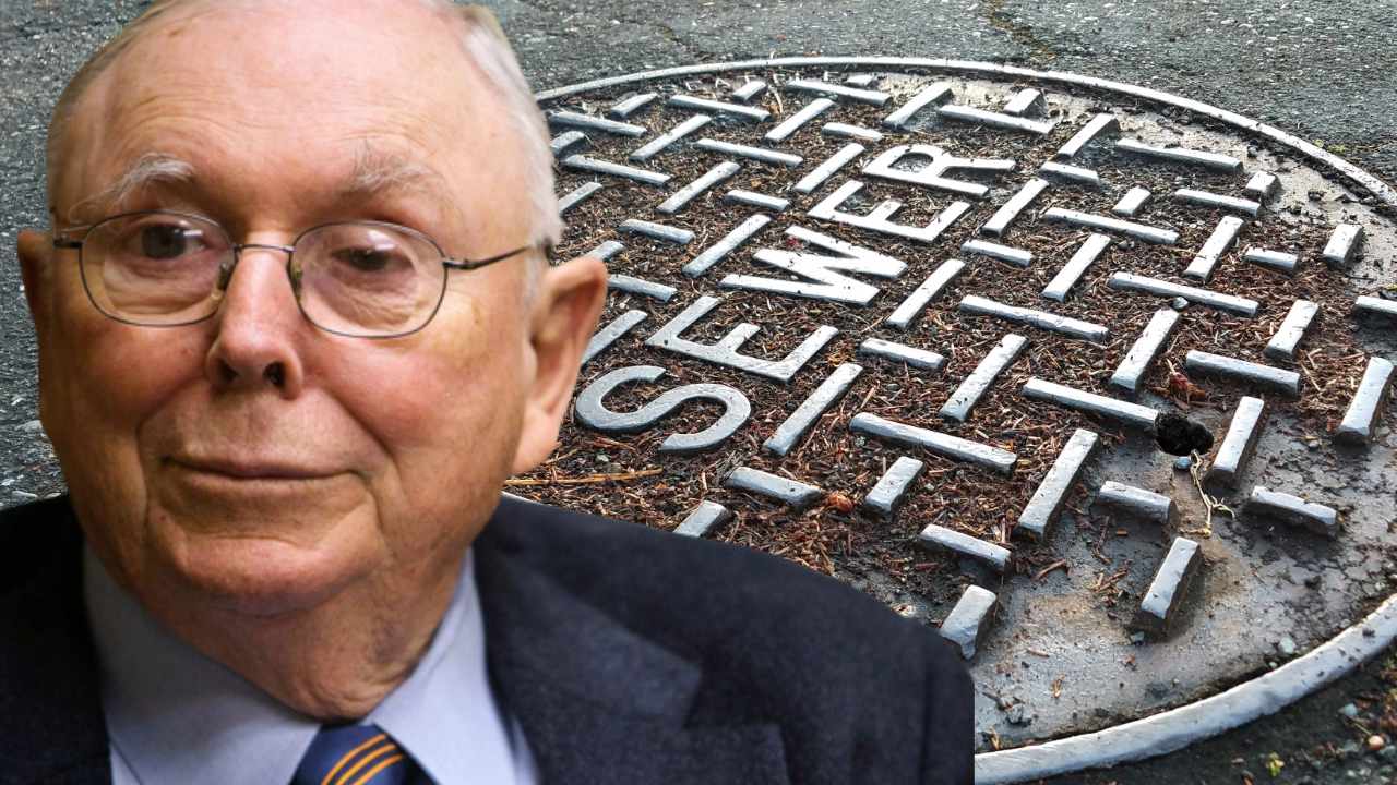 Charlie Munger: Everybody Should Avoid Crypto ‘as if It Were an Open Sewer, Full of Malicious Organisms’ 2 Charlie Munger: Everybody Should Avoid Crypto 'as if It Were an Open Sewer, Full of Malicious Organisms'
