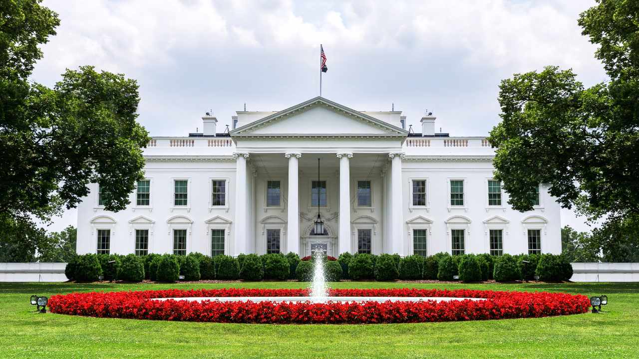 White House, US Senators Call for Proper Crypto Oversight 2 White House, US Senators Call for Proper Crypto Oversight